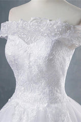 Elegant Appliques Lace Tulle A-line Corset Wedding Dress outfit, Wedding Dress The Bride