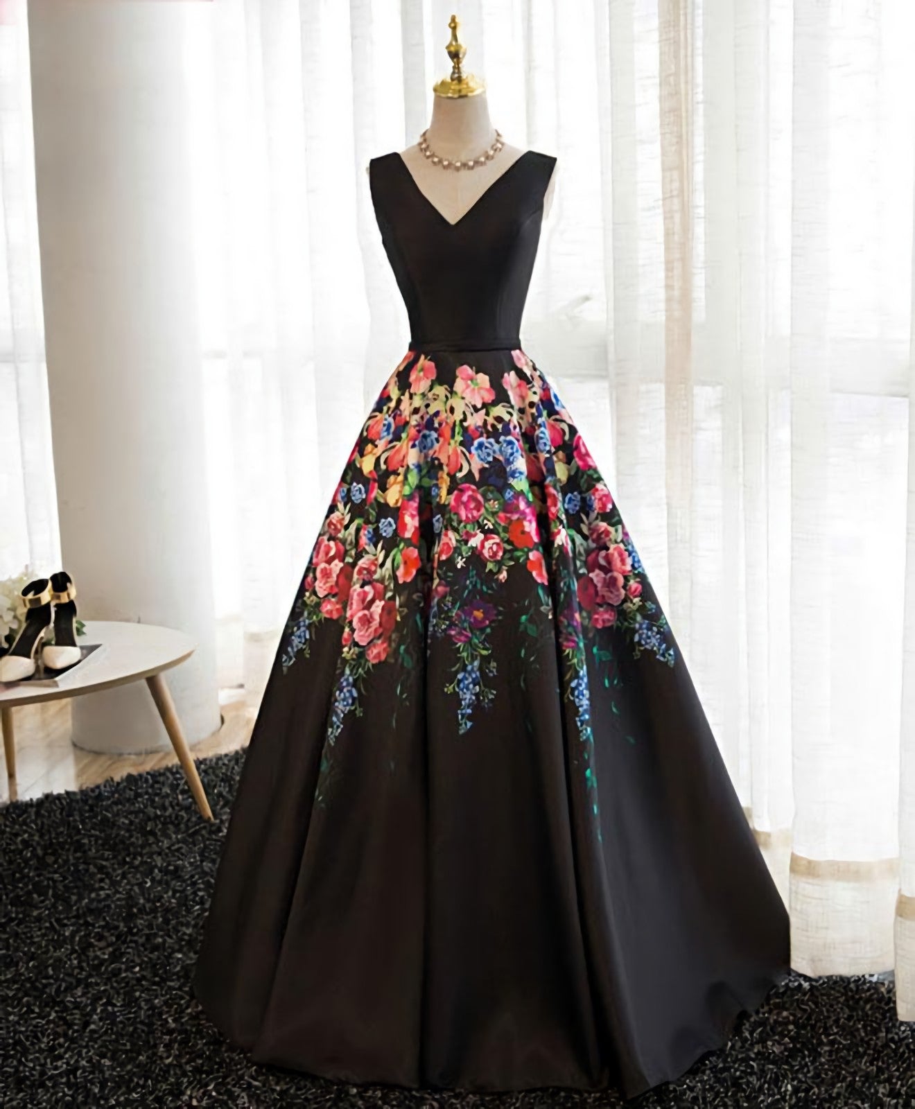 Black V Neck Floral Patterns Long Corset Prom Dress, Black Evening Dress outfit, Prom Dresses Styles