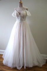 Glorious Cold-shoulder Chapel Train Corset Wedding Dress outfit, Wedding Dress 2026