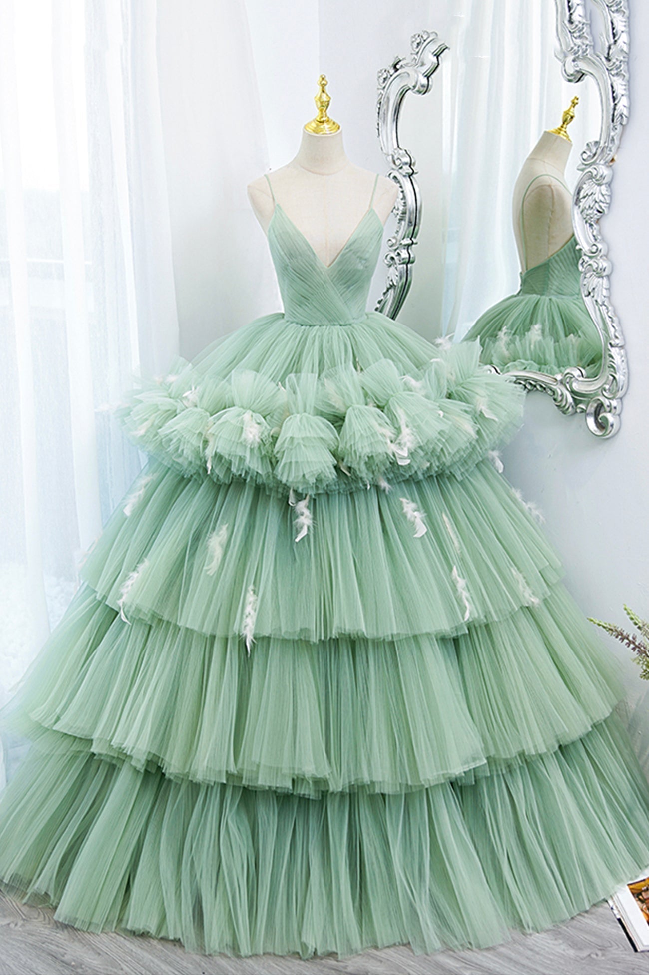 Green Tulle Long A-Line Corset Prom Dress, Green V-Neck Corset Formal Evening Gown outfits, Evening Dresses Yellow