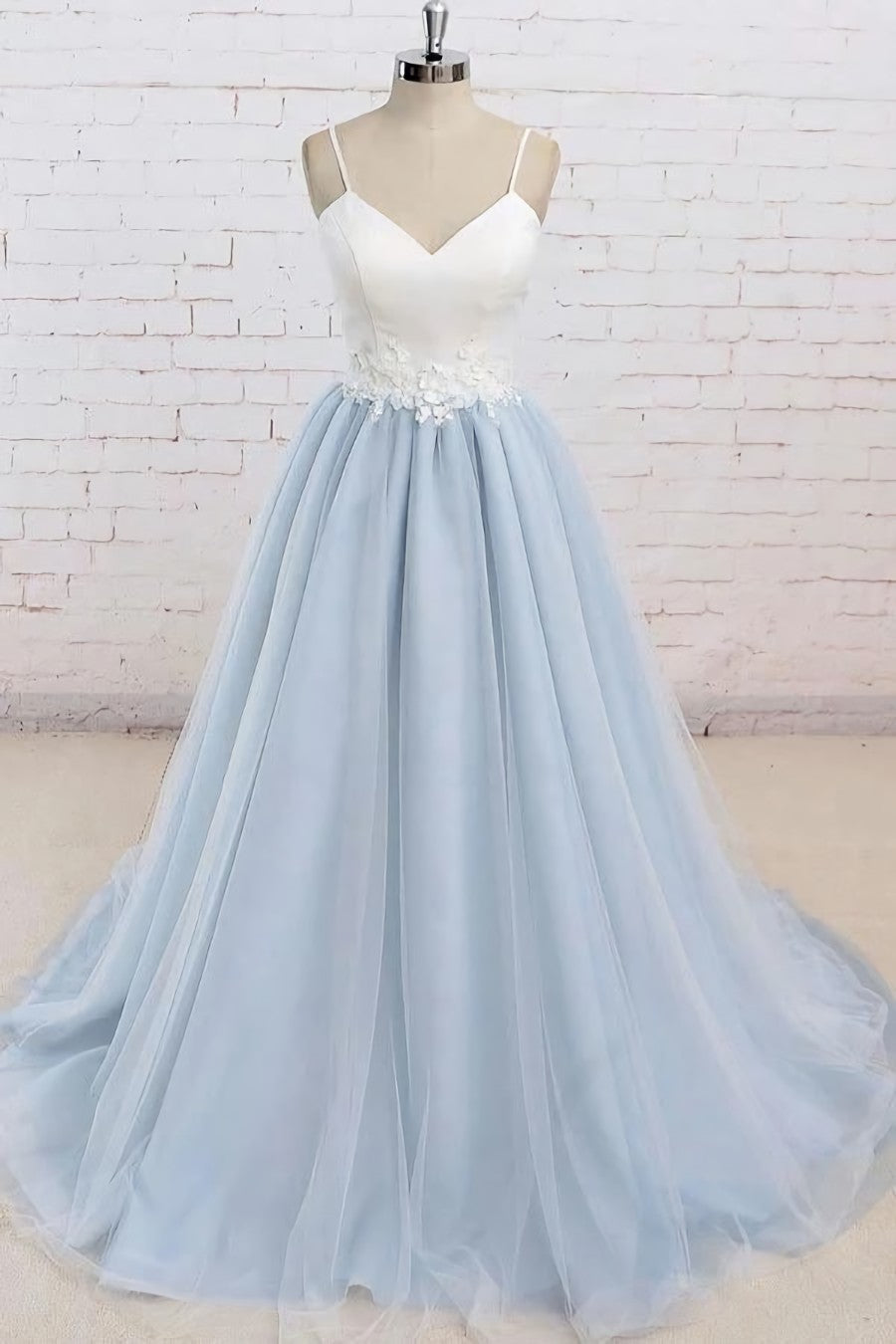 Light Blue Tulle Simple Spaghetti Straps Sweep Train Backless Corset Prom Dress outfits, Prom Dresses For Short People