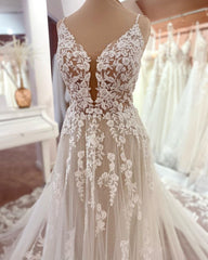 Long A-line V-neck Sleeveless Floral Lace Tulle Boho Corset Wedding Dresses outfit, Wedding Dressing Gowns