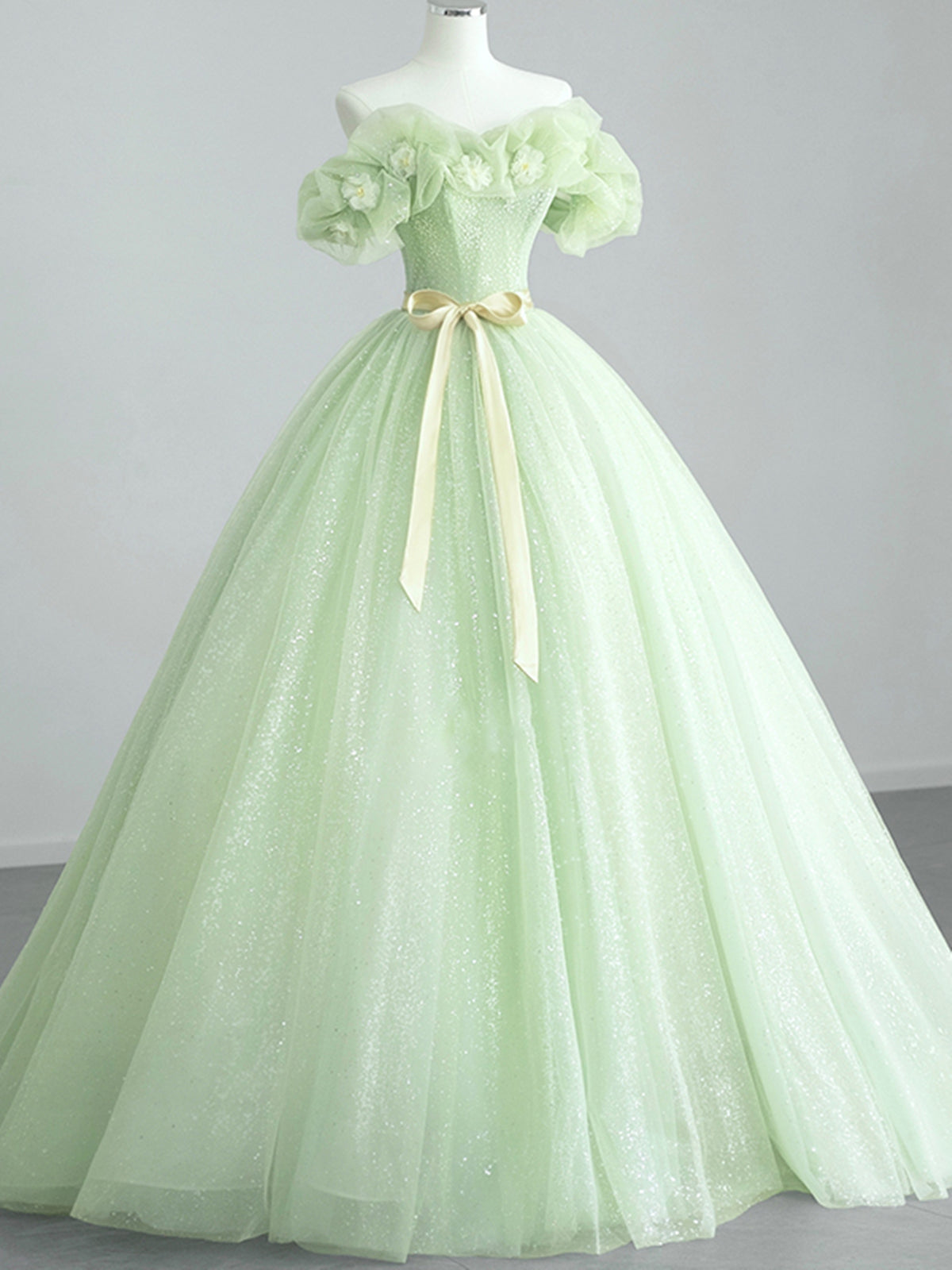Off the Shoulder Light Green Floral Corset Prom Dresses, Green Floral Corset Formal Graduation Dress outfits, Winter Wedding