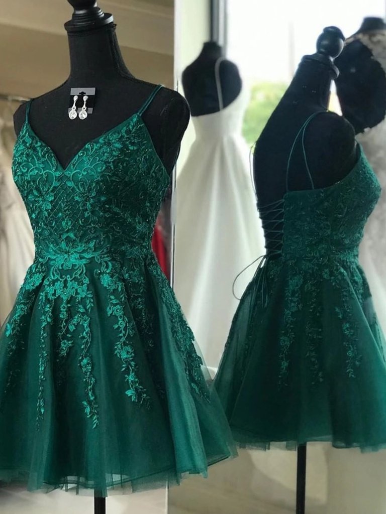 V Neck Emerald Green Lace Appliques Short Corset Prom Dresses, Emerald Green Lace Corset Homecoming Dresses, Emerald Green Corset Formal Graduation Evening Dresses outfit, Bridesmaid Dress Tulle
