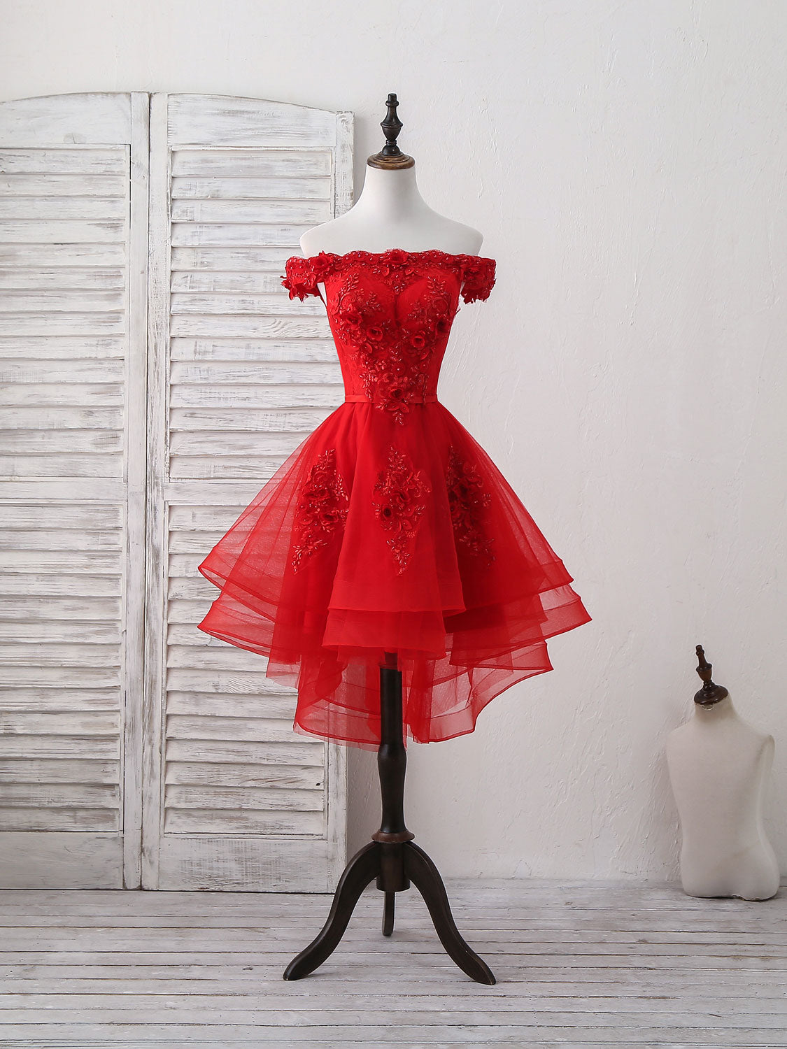 Red Tulle Lace Off Shoulder Short Corset Prom Dress, Red Corset Homecoming Dress outfit, Prom Dress Two Pieces