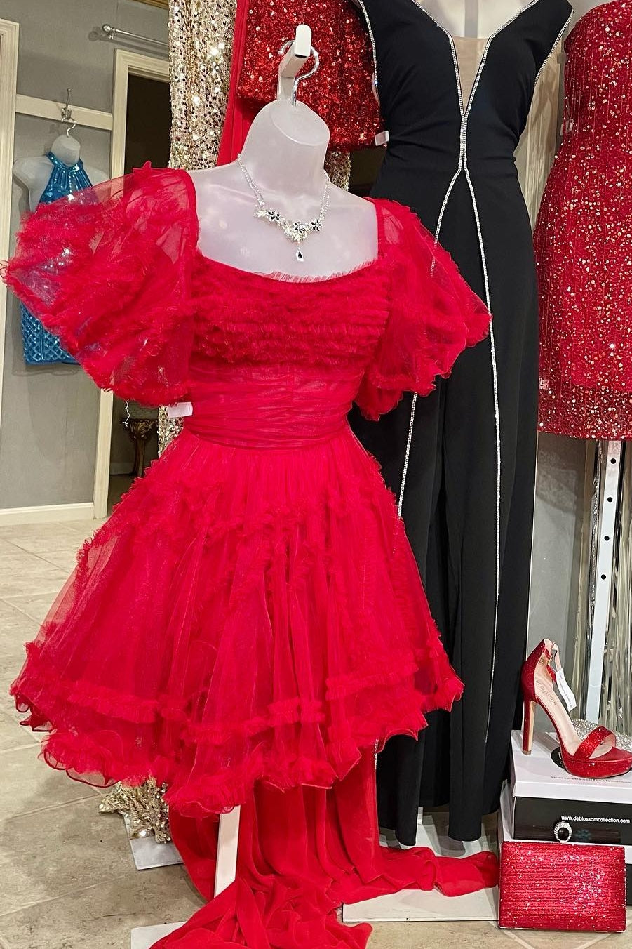 Red Tulle Puff Sleeves Ruffles Tulle Corset Homecoming Dress outfit, Party Dress Idea