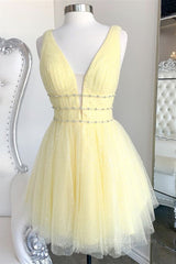 Shiny V Neck Open Back Yellow Tulle Short Corset Prom Dress, V Neck Yellow Corset Formal Graduation Corset Homecoming Dress outfit, Girl Dress