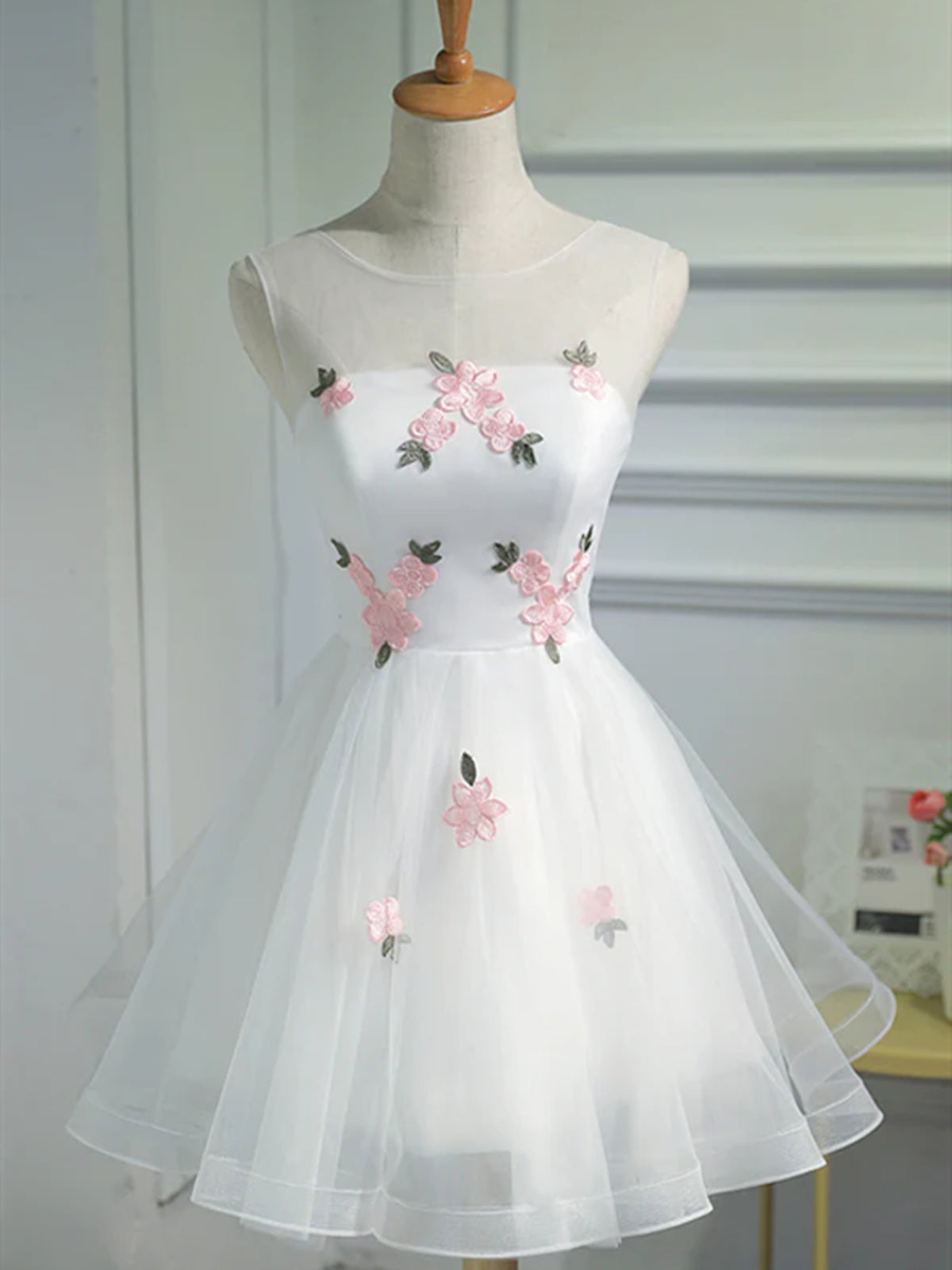 Short White Floral Corset Prom Dresses, Short White Floral Corset Formal Corset Homecoming Dresses outfit, Party Dresses Long Sleeve