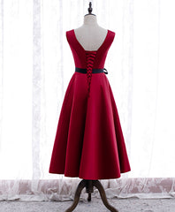 Simple V Neck Satin Burgundy Short Corset Prom Dress, Burgundy Corset Bridesmaid Dress outfit, Homecomming Dress Black