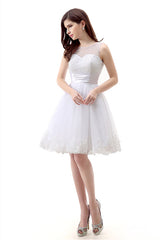White Short Tulle Lace Knee Length Pearls Corset Homecoming Dresses outfit, Party Dress Glitter