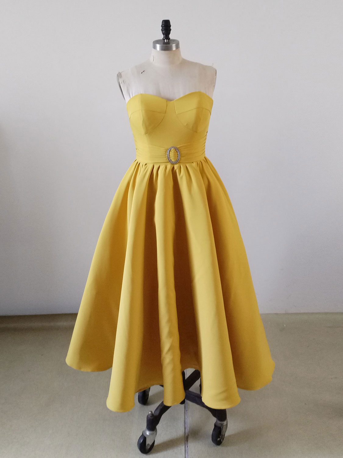 Yellow Sweetheart Neck Satin Tea Length Corset Prom Dress, Yellow Corset Formal Dress outfit, Beauty Dress Design