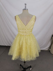 Yellow V Neck Tulle Sequin Short Corset Prom Dress, Yellow Tulle Corset Homecoming Dress outfit, Homecoming Dress Boutiques